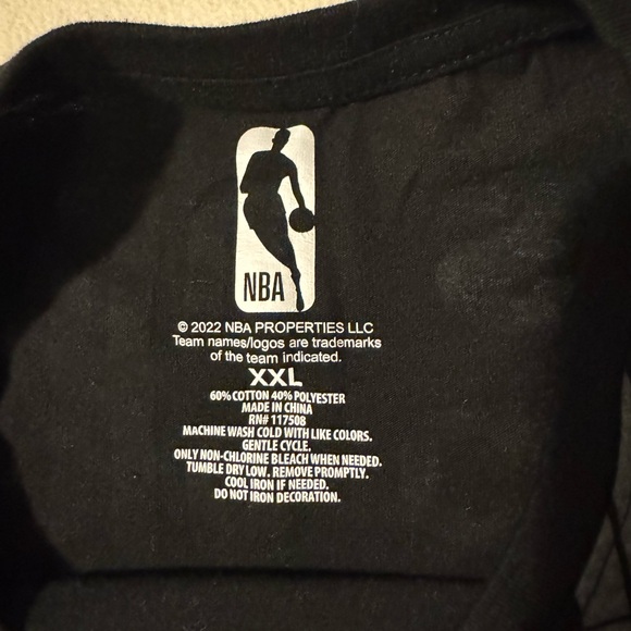 Chicago Bulls cropped t-shirt XXL Women’s - Picture 5 of 5